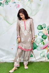 Chikan Charisma in Pink